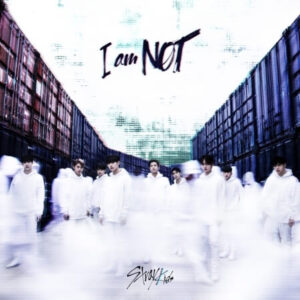 STRAY KIDS - 1st Mini Album [I am NOT] (Random Ver.) Supertienda kpop tienda kpop en Colombia